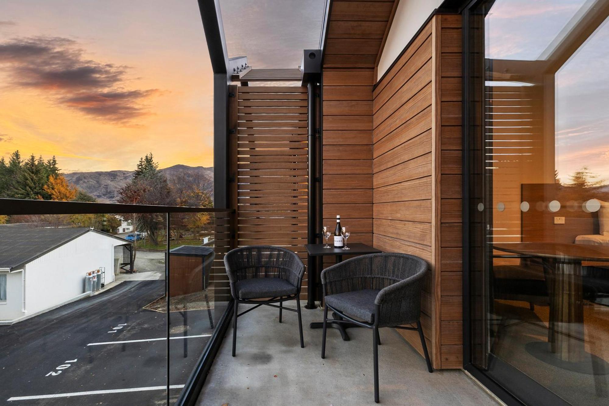 Archway Motels & Chalets Wanaka Buitenkant foto